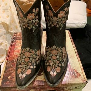 Brown Floral Above Ankle Boots size 8.5
